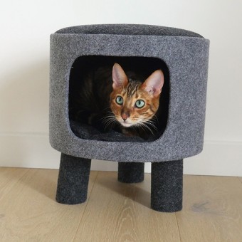 Charcoal Felt Cat Stool- Kassivoodi